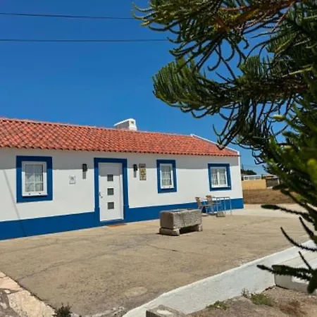 Casa Isqueiro Vakantiehuis Cela (Leira)